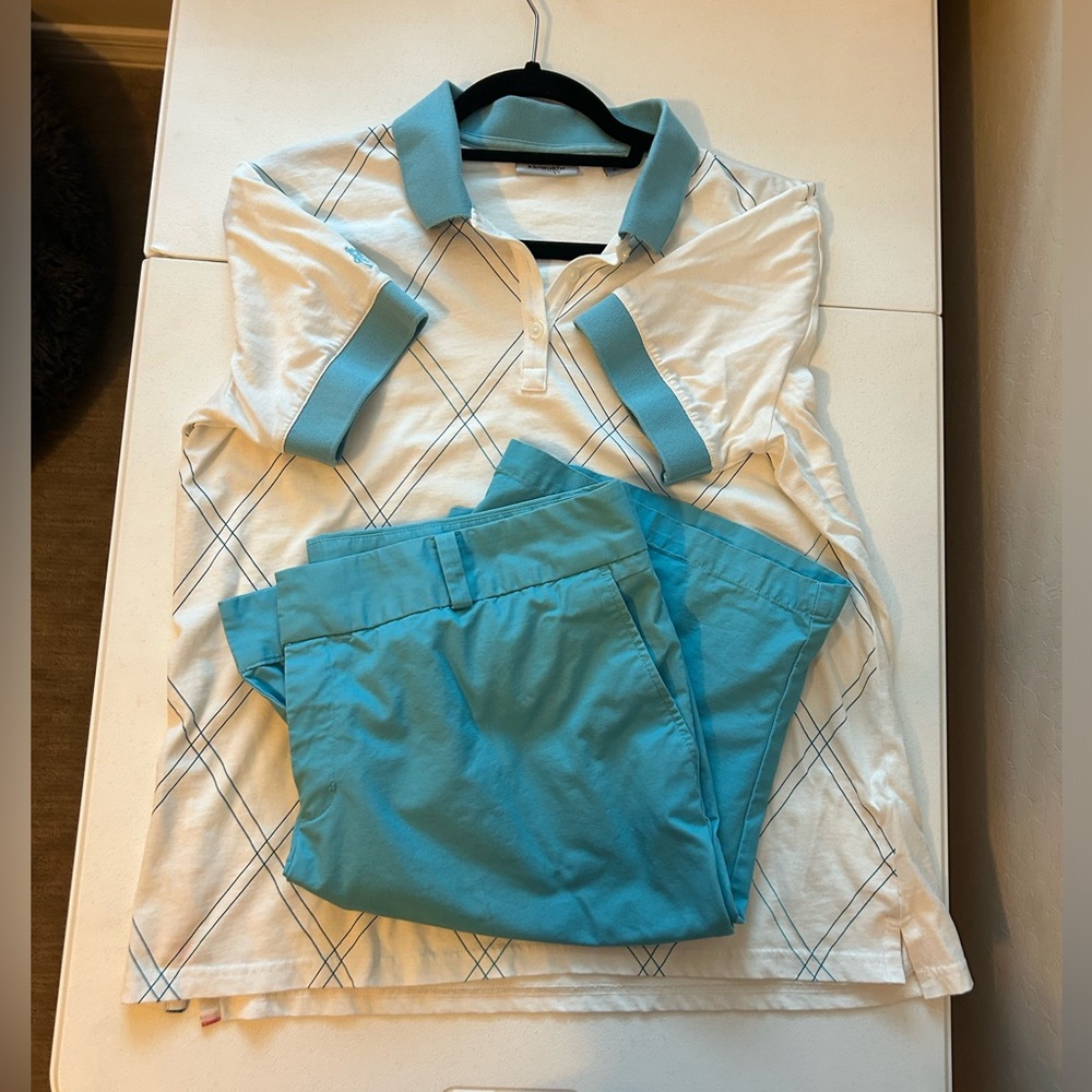 EUC Ashworth woman’s golf outfit xl top 18 shorts only worn and washed once